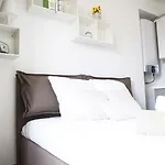 Alessia's Flat - Sarpi 2 * Милан