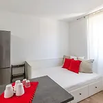 Alessia's Flat - Sarpi 2