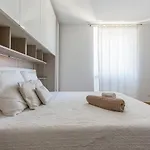 Alessia's Flat - Sarpi 2
